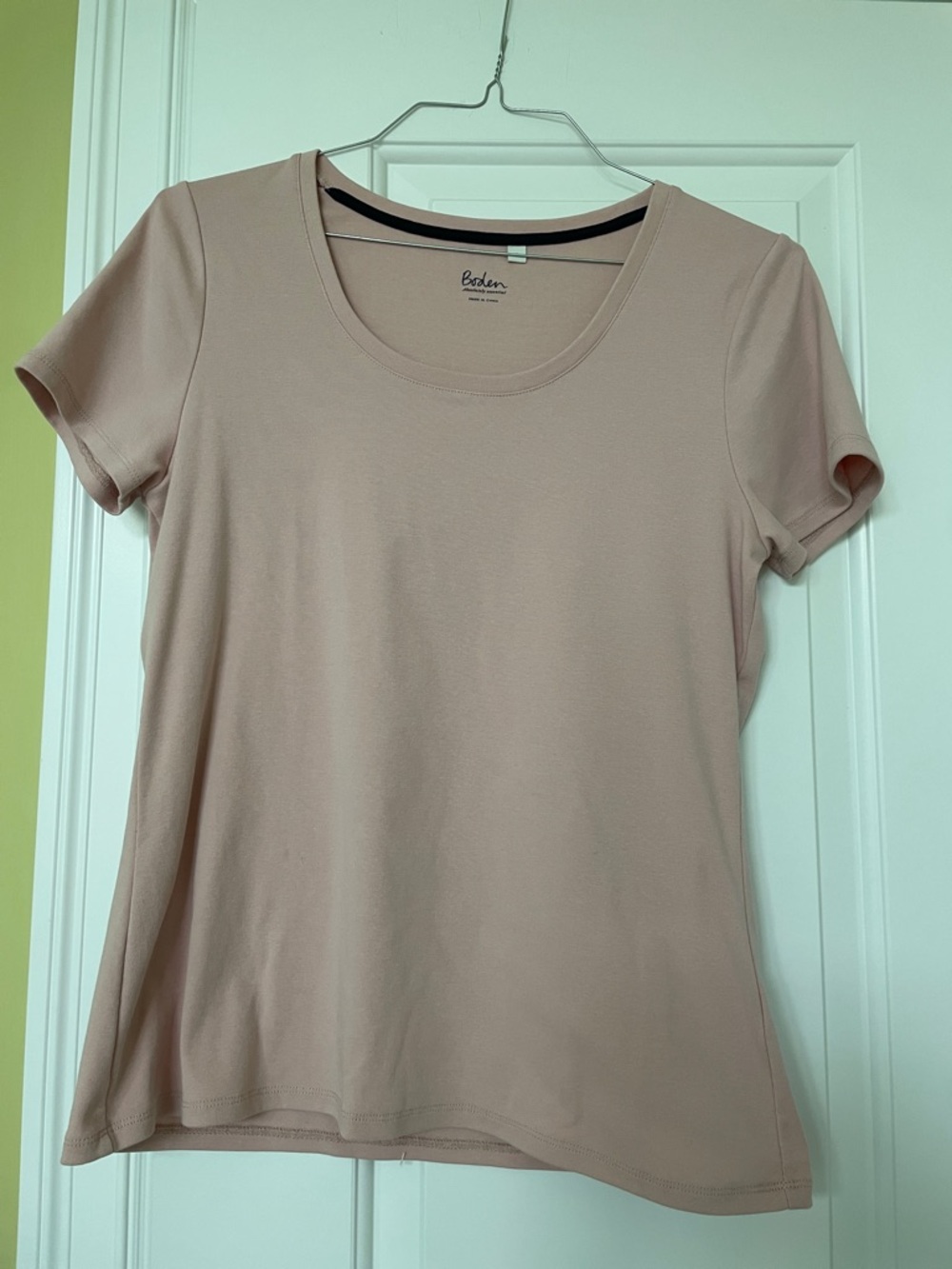 Boden Short Sleeve Tee in Blush Pink